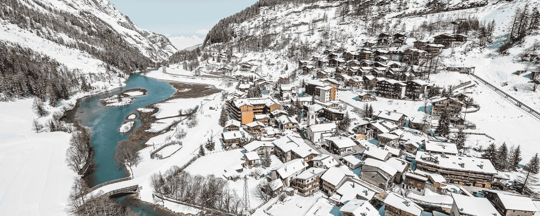 TIgnes Les Brévièrs Village View
