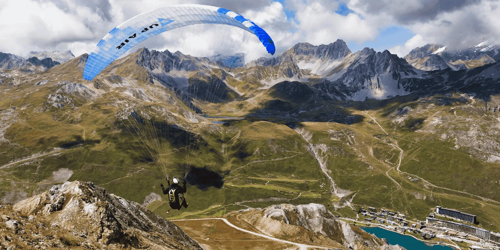 Paragliding in Tignes